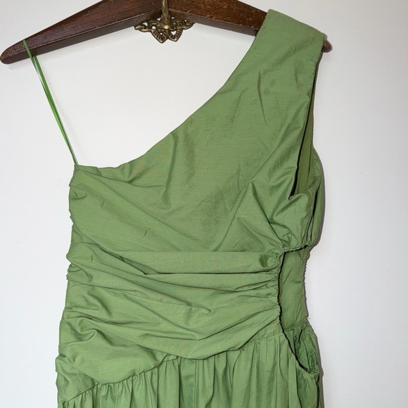 Abercrombie & Fitch One-Shoulder Cutout Maxi Dress - Picture 9 of 16